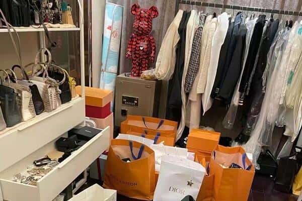 那曲申扎县回收一线品牌衣服